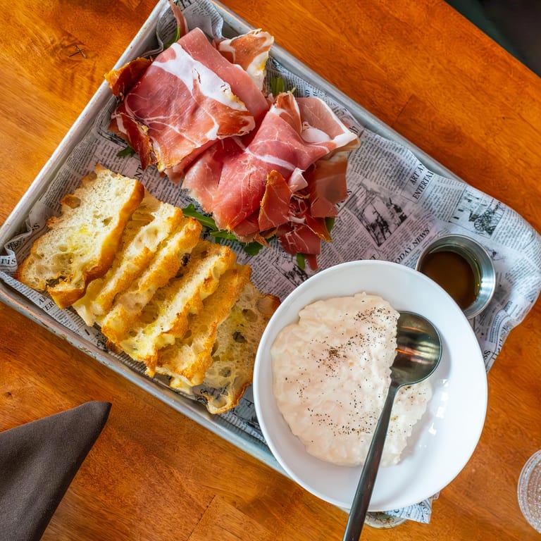 Savor Our Delivery Service